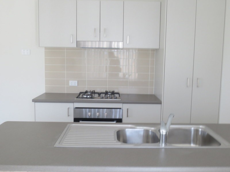 2/5  Copper Parade, Pimpama QLD 4209