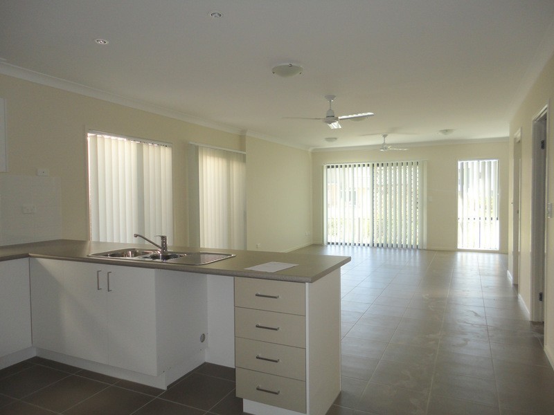 52 Lisa Crescent, Coomera QLD 4209