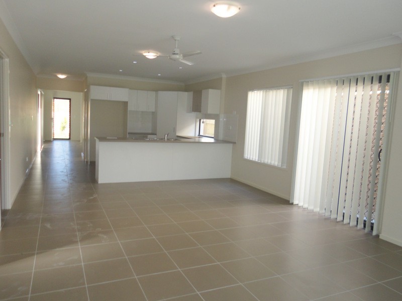 52 Lisa Crescent, Coomera QLD 4209