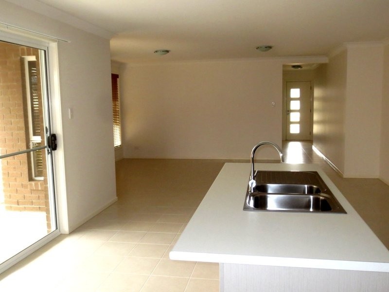 37 Banks Drive, Ormeau QLD 4208