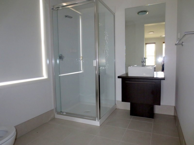 37 Banks Drive, Ormeau QLD 4208