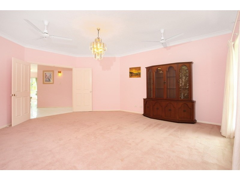 4 Oregon Way, Oxenford QLD 4210