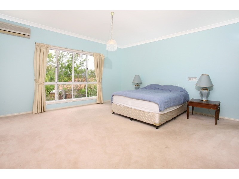 4 Oregon Way, Oxenford QLD 4210