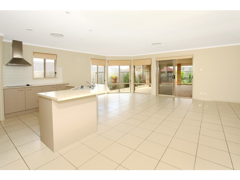 14 Currawong Crescent, Upper Coomera QLD 4209