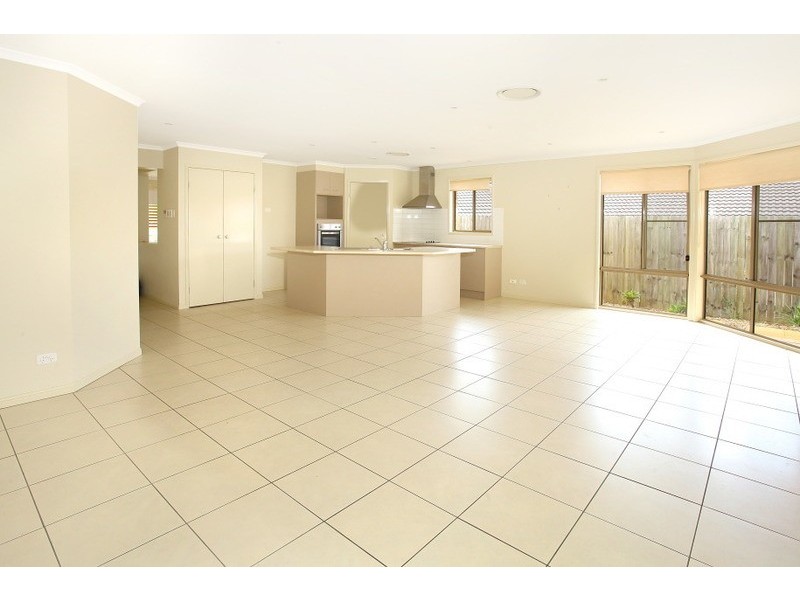 14 Currawong Crescent, Upper Coomera QLD 4209
