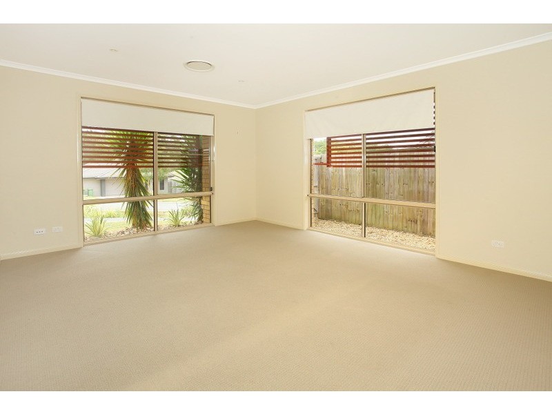 14 Currawong Crescent, Upper Coomera QLD 4209