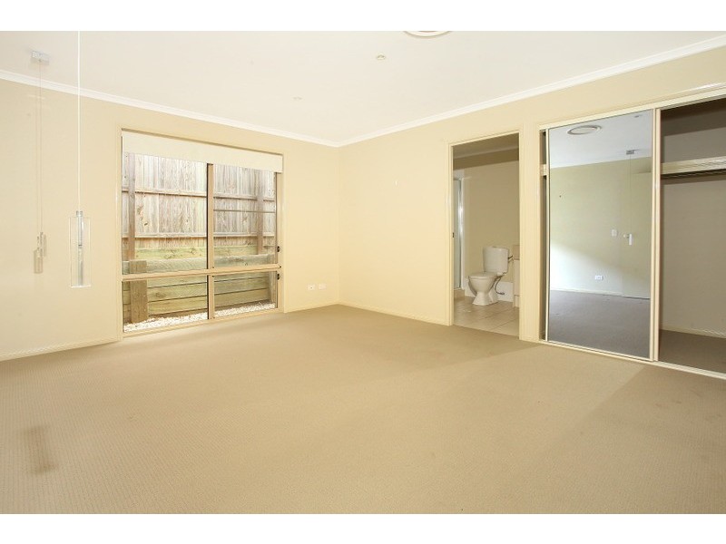 14 Currawong Crescent, Upper Coomera QLD 4209