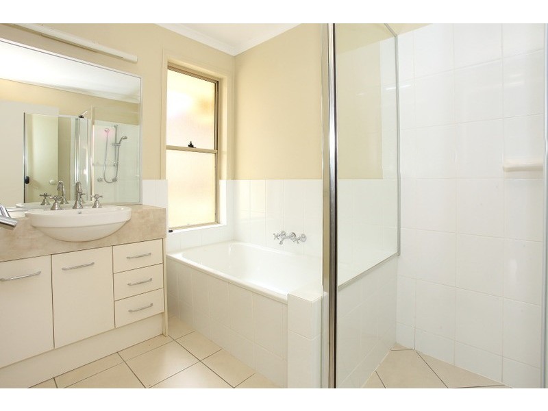 14 Currawong Crescent, Upper Coomera QLD 4209