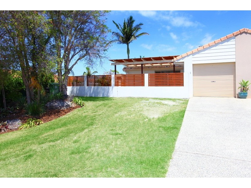 2/4 Fonda Place, Oxenford QLD 4210