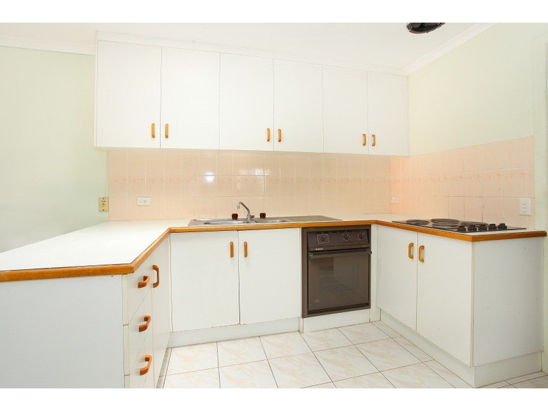 2/4 Fonda Place, Oxenford QLD 4210