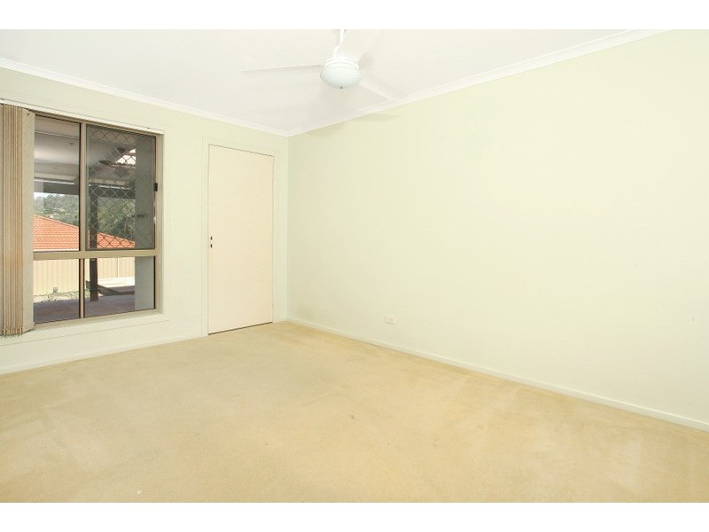 2/4 Fonda Place, Oxenford QLD 4210