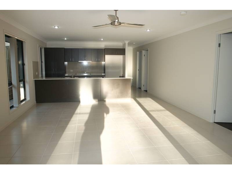 13 Wildflower Circuit, Upper Coomera QLD 4209