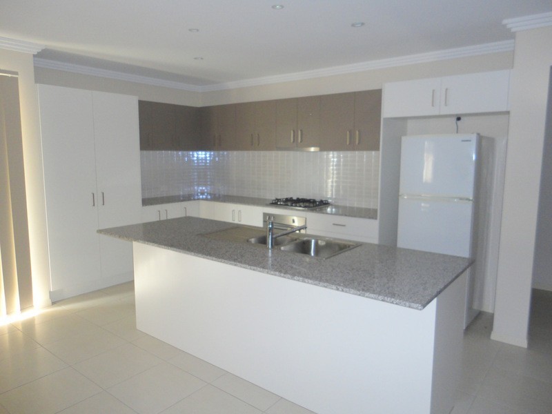 23 Azure Way, Coomera QLD 4209