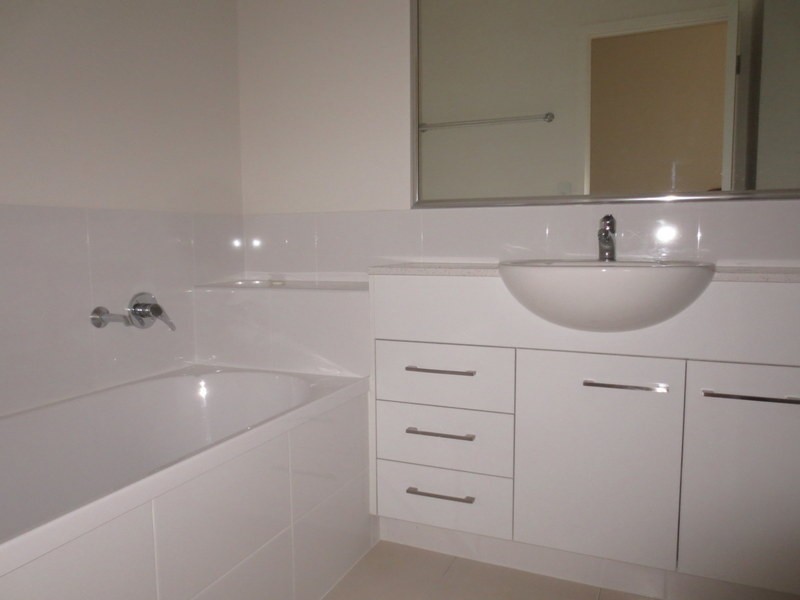 1/15 Chrome Drive, Pimpama QLD 4209