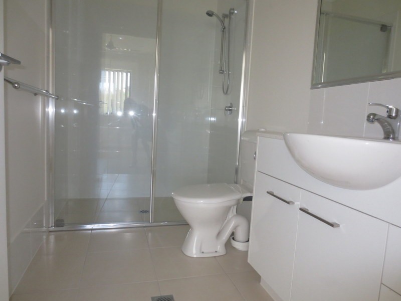1/15 Chrome Drive, Pimpama QLD 4209