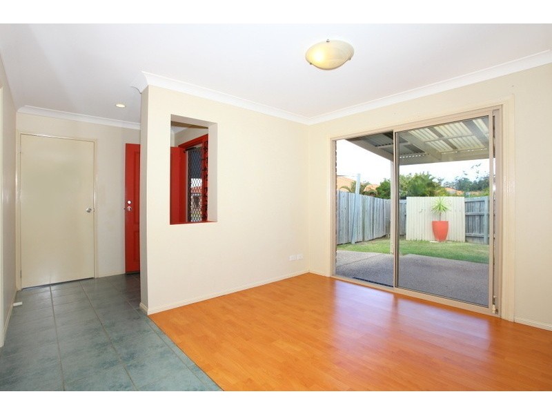 2/2 Bethany Place, Upper Coomera QLD 4209