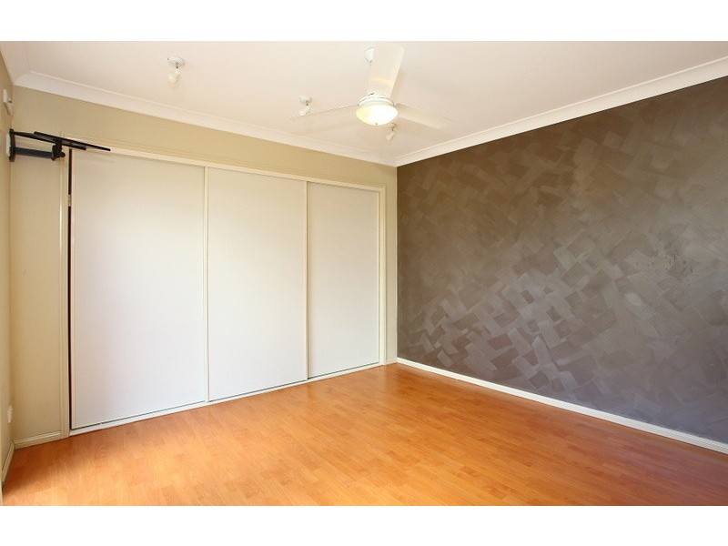 2/2 Bethany Place, Upper Coomera QLD 4209