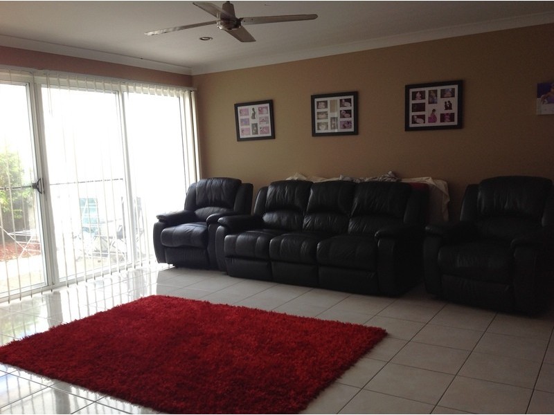 1/22 Bluetail Crescent, Upper Coomera QLD 4209