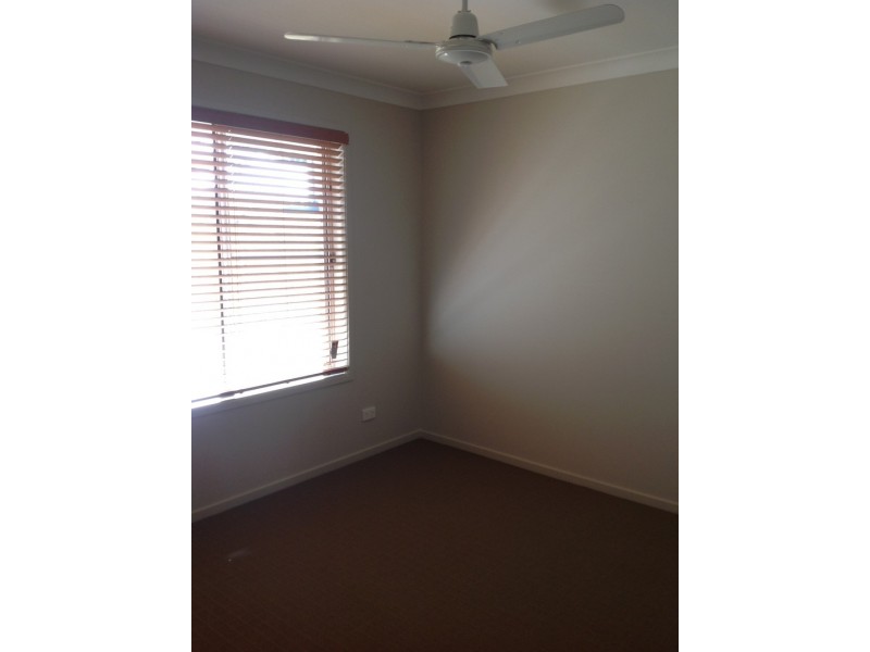 8 Christine Drive, Coomera QLD 4209