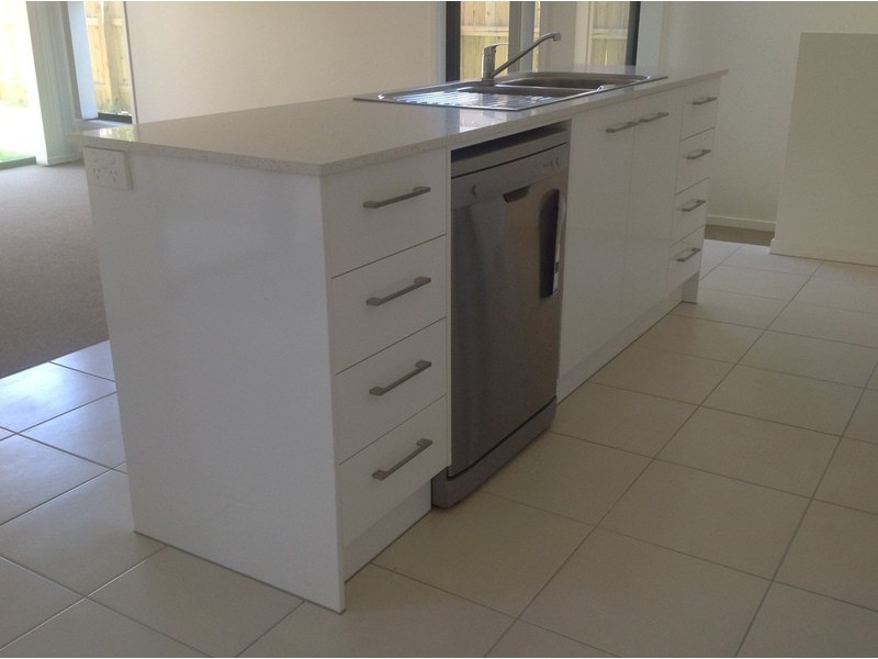 1/17 Chrome Drive, Pimpama QLD 4209