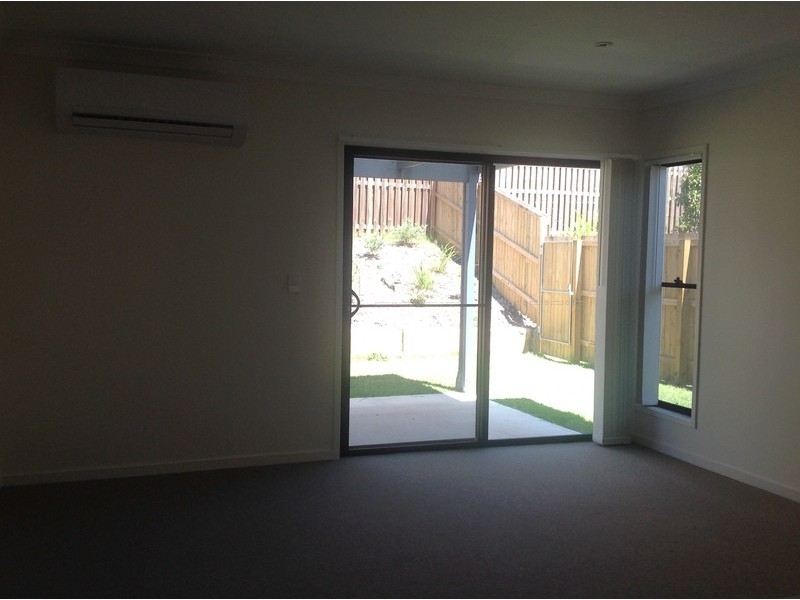 1/17 Chrome Drive, Pimpama QLD 4209