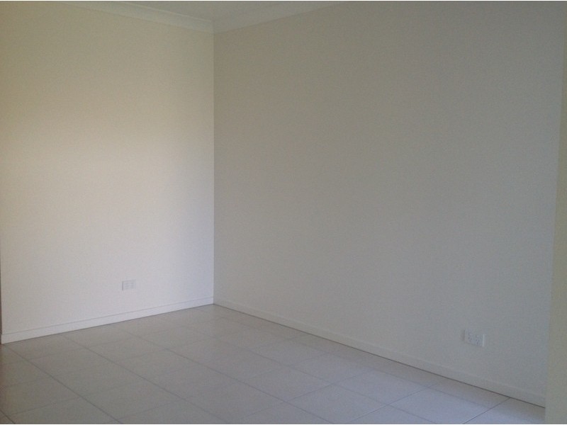 1/17 Chrome Drive, Pimpama QLD 4209