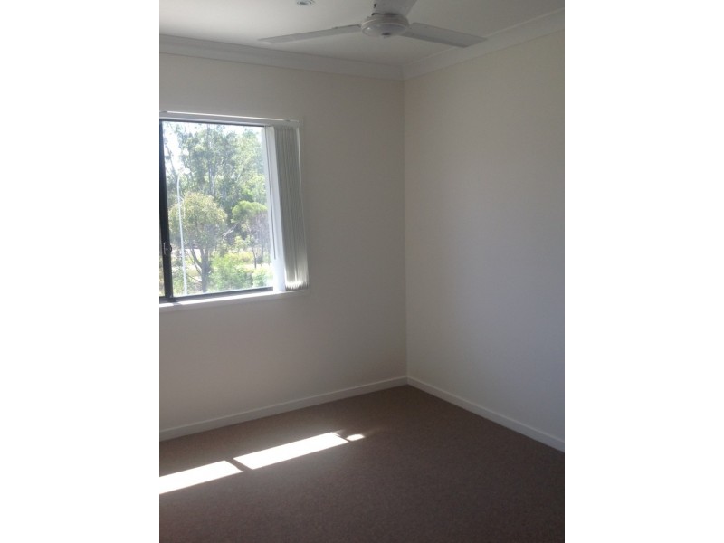 1/17 Chrome Drive, Pimpama QLD 4209