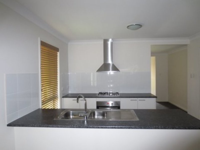 3  Carnarvon Street, Pimpama QLD 4209