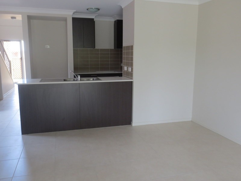 1/3  Christine Drive, Coomera QLD 4209