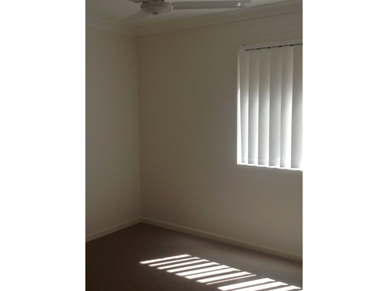 1/23 Chrome Drive, Pimpama QLD 4209