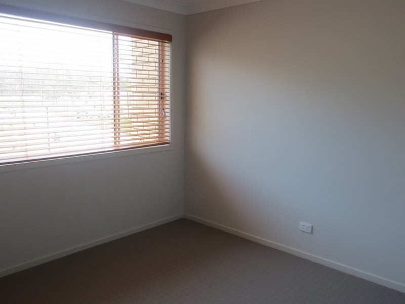 2/3  Christine Drive, Coomera QLD 4209