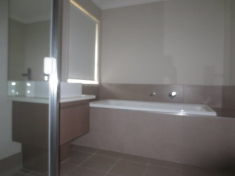 28 Sienna Crescent, Pimpama QLD 4209