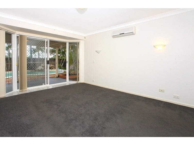31 Monterey Keys Drive, Helensvale QLD 4212