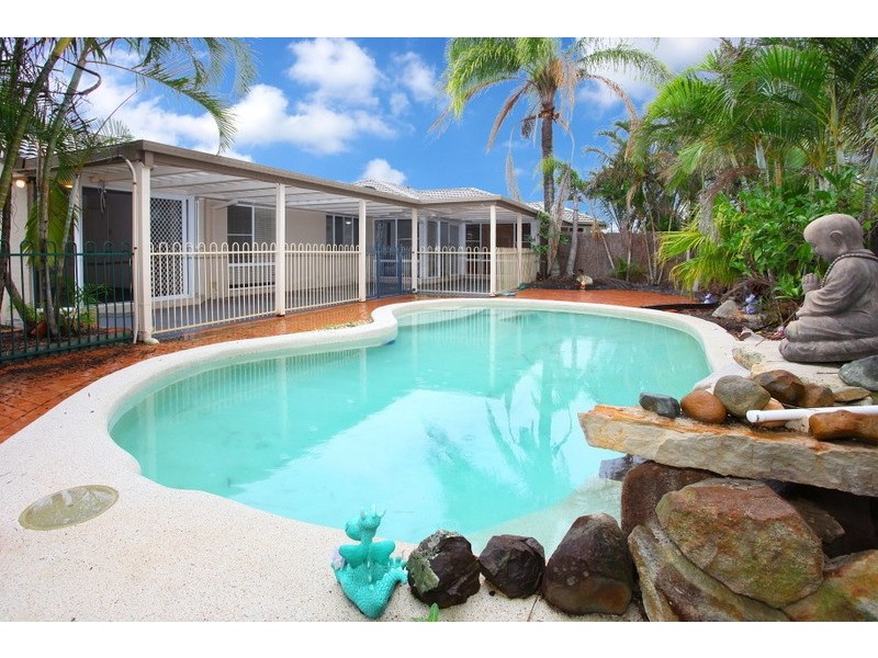 31 Monterey Keys Drive, Helensvale QLD 4212