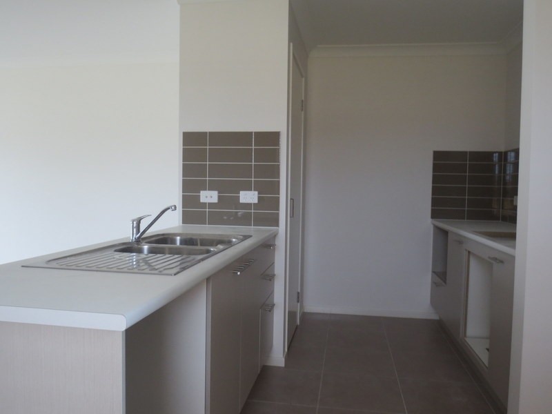 1/24 Christine Drive, Coomera QLD 4209