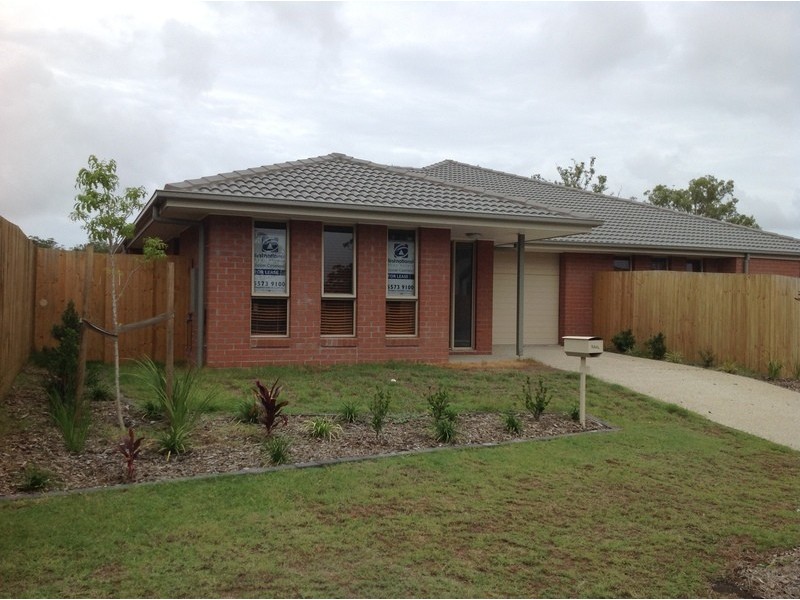 1/4 Christine Drive, Coomera QLD 4209