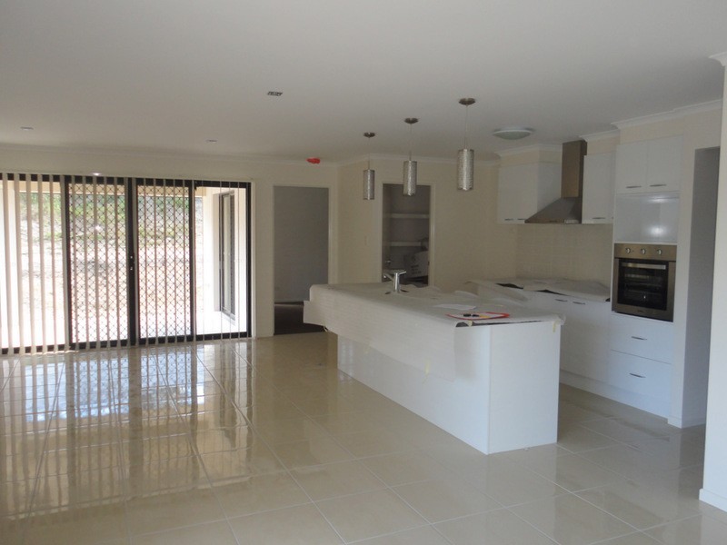 8  Wildflower Circuit, Upper Coomera QLD 4209