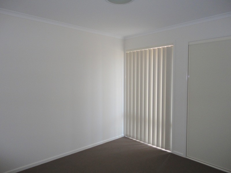 8  Wildflower Circuit, Upper Coomera QLD 4209