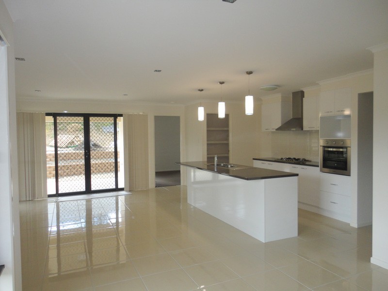 8  Wildflower Circuit, Upper Coomera QLD 4209