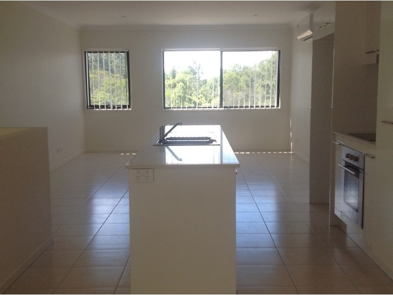 1/23 Chrome Drive, Pimpama QLD 4209
