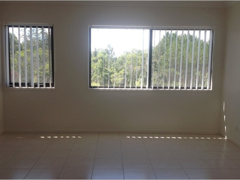 1/23 Chrome Drive, Pimpama QLD 4209