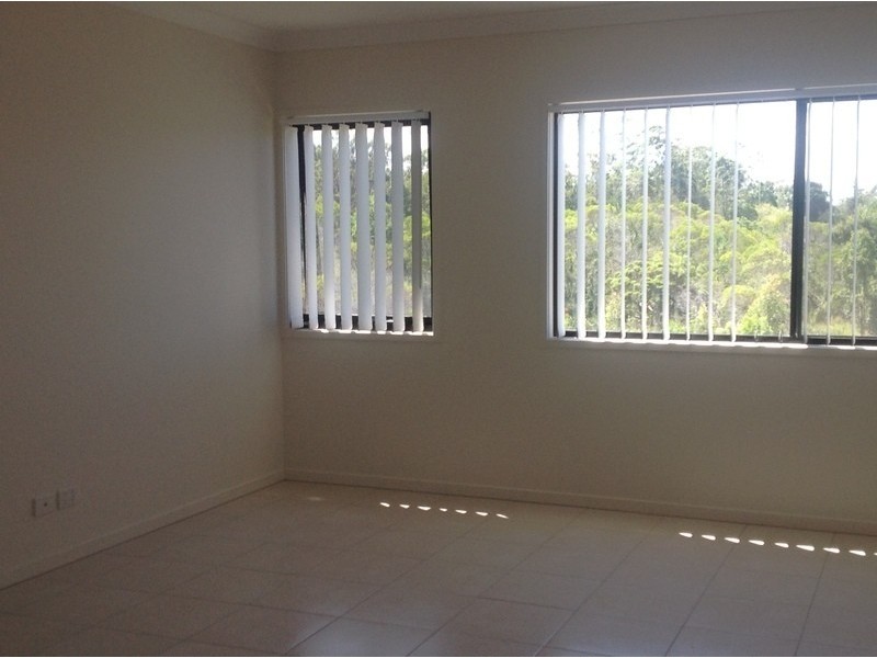 1/23 Chrome Drive, Pimpama QLD 4209