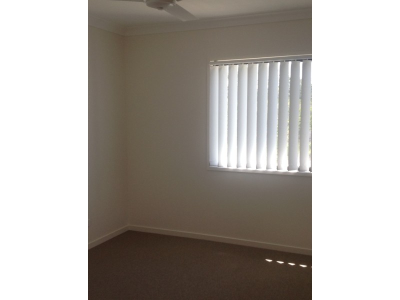 1/23 Chrome Drive, Pimpama QLD 4209