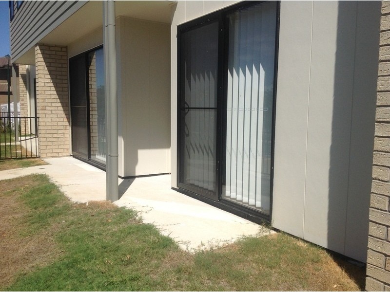 1/23 Chrome Drive, Pimpama QLD 4209