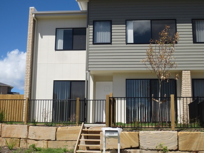 2/23 Chrome Drive, Pimpama QLD 4209