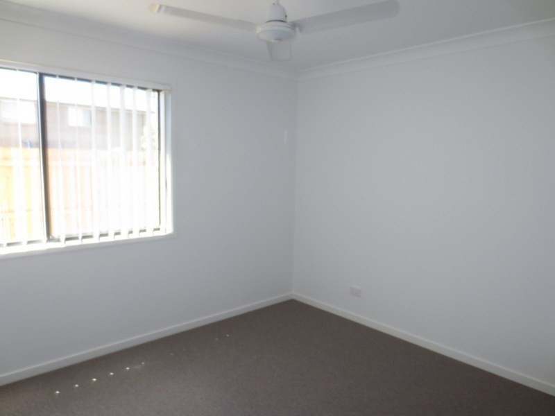 2/23 Chrome Drive, Pimpama QLD 4209