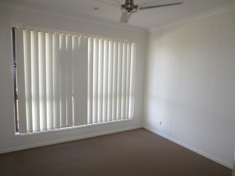 31 Damian Leeding Way, Upper Coomera QLD 4209
