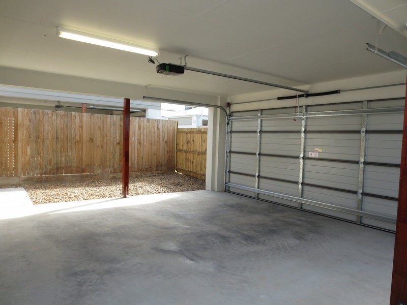 31 Damian Leeding Way, Upper Coomera QLD 4209