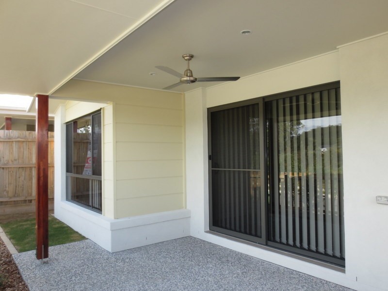 31 Damian Leeding Way, Upper Coomera QLD 4209