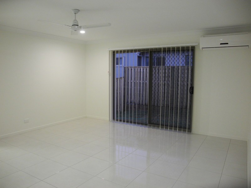 52 Wildflower Circuit, Upper Coomera QLD 4209